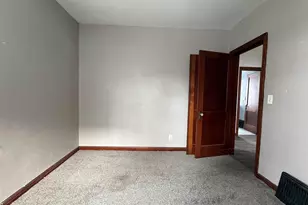 1211 Wells St, Marinette, WI 54143 - Photo 11