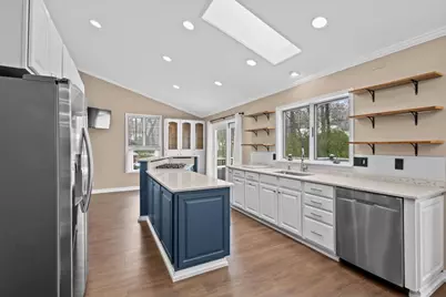 1555 Villa Park Drive, Oshkosh, WI 54904 - Photo 9