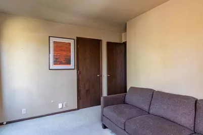 2136 White Swan Drive, Oshkosh, WI 54901 - Photo 23