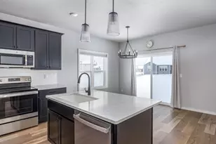 4535 N Cherryvale Ave, Appleton, WI 54913 - Photo 13