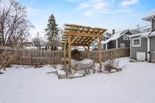 726 Sherman Ave W, Fort Atkinson, WI 53538 - Photo 9