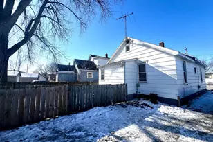 618 N Baird St, Green Bay, WI 54302 - Photo 11