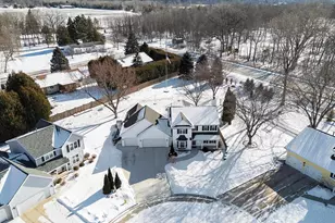 2626 Shore Ridge Ct, Green Bay, WI 54311 - Photo 5