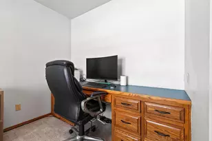 2180 Cumberland Dr, Green Bay, WI 54311 - Photo 5