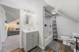 402 W 10th Ave, Oshkosh, WI 54902 - Photo 21