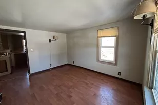 915 S Outagamie St, Appleton, WI 54914 - Photo 3