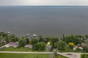 9205 Willow Ln, Fremont, WI 54940 - Photo 11