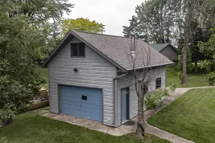 9205 Willow Ln, Fremont, WI 54940 - Photo 7