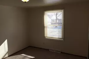 933 Shea Ave, Green Bay, WI 54303 - Photo 13