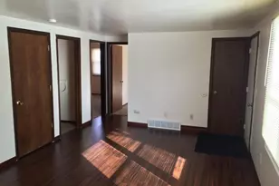 933 Shea Ave, Green Bay, WI 54303 - Photo 9