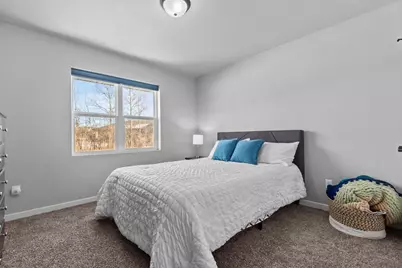 4372 Lakeland Drive, Oshkosh, WI 54904 - Photo 25