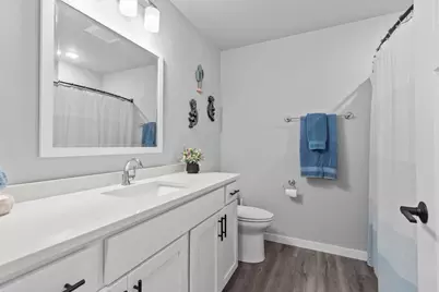 4372 Lakeland Drive, Oshkosh, WI 54904 - Photo 27