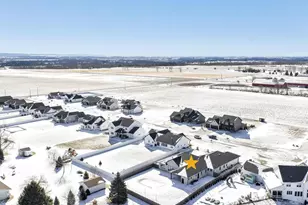 2448 Riddle Ct, De Pere, WI 54115 - Photo 73