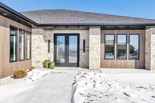 2448 Riddle Ct, De Pere, WI 54115 - Photo 13