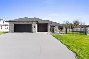 2448 Riddle Ct, De Pere, WI 54115 - Photo 65