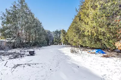 415 E Maple Street, Appleton, WI 54915 - Photo 27