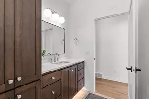 N8881 Killarney Way, Menasha, WI 54952 - Photo 35