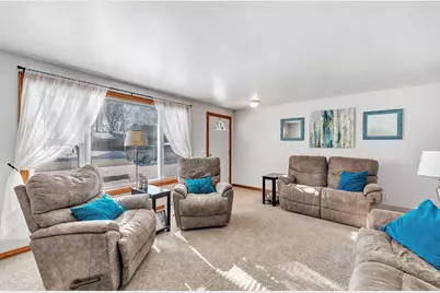 203 E Glenbrook Drive, Pulaski, WI 54162 - Photo 3