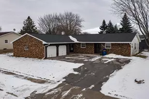 1000 Miller Ln, Kaukauna, WI 54130 - Photo 3