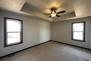 N1765 Waterlefe Dr, Greenville, WI 54942 - Photo 5