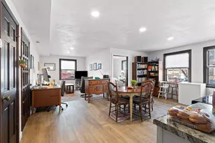 325 S Jefferson St, Green Bay, WI 54301 - Photo 9