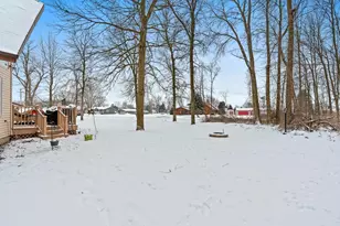 129 W Wallrich Rd, Cecil, WI 54111 - Photo 51