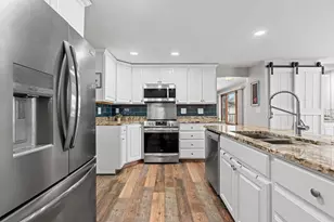 129 W Wallrich Rd, Cecil, WI 54111 - Photo 3