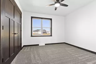 3752 Westpoint Rd, Suamico, WI 54313 - Photo 19