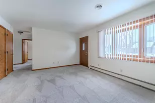 680 Glendale Ave, Oshkosh, WI 54901 - Photo 3