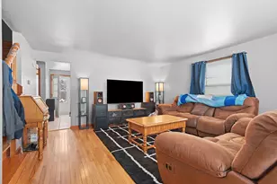 2423 Deckner Ave, Green Bay, WI 54302 - Photo 7