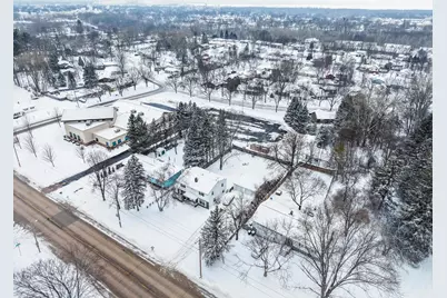 2423 Deckner Avenue, Green Bay, WI 54302 - Photo 41