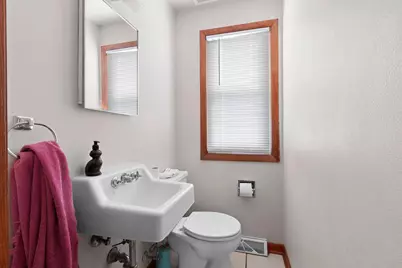 2423 Deckner Avenue, Green Bay, WI 54302 - Photo 15