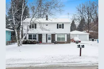 2423 Deckner Avenue, Green Bay, WI 54302 - Photo 1