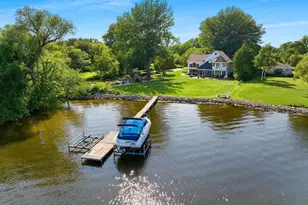 2710 Shorewood Dr, Oshkosh, WI 54901 - Photo 77