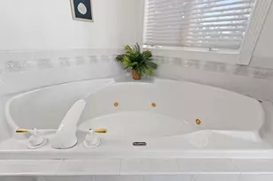 2710 Shorewood Dr, Oshkosh, WI 54901 - Photo 45