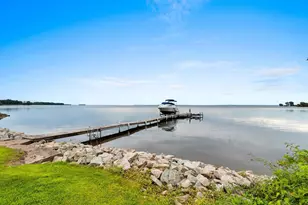 2710 Shorewood Dr, Oshkosh, WI 54901 - Photo 85