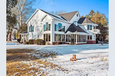 2710 Shorewood Drive, Oshkosh, WI 54901 - Photo 69