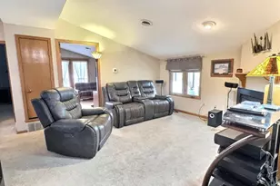 450 N Campbell Rd, Oshkosh, WI 54902 - Photo 3