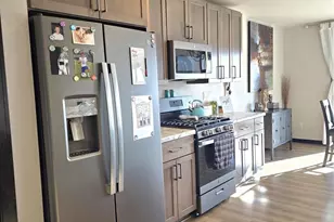 3965 E Rubyred Dr, Appleton, WI 54913 - Photo 9