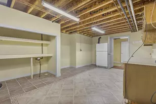 324 E Haddonstone Dr, Appleton, WI 54913 - Photo 33