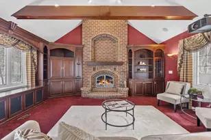 324 E Haddonstone Dr, Appleton, WI 54913 - Photo 5