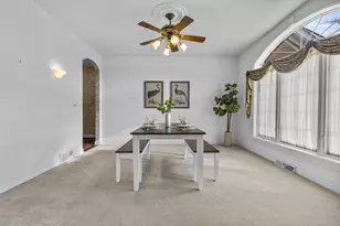 324 E Haddonstone Dr, Appleton, WI 54913 - Photo 15