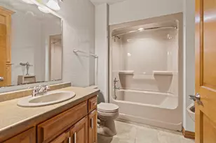 448 Harvest Rd, Green Bay, WI 54302 - Photo 23