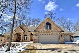 448 Harvest Rd, Green Bay, WI 54302 - Photo 1