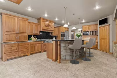 448 Harvest Road, Green Bay, WI 54302 - Photo 7