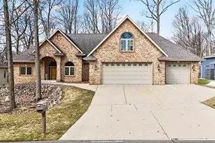 448 Harvest Rd, Green Bay, WI 54302 - Photo 1