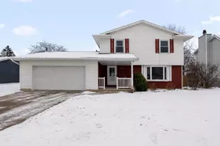125 Parkway Ct, Fond du Lac, WI 54935 - Photo 1