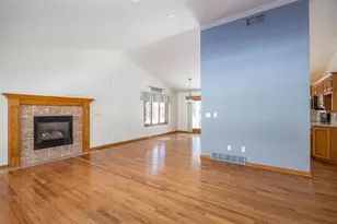 527 Applewood Dr, Kimberly, WI 54136 - Photo 11