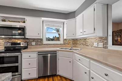 1632 W Cloverdale Drive, Appleton, WI 54914 - Photo 17