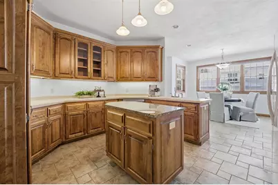 321 E Apple Creek Road, Appleton, WI 54913 - Photo 9